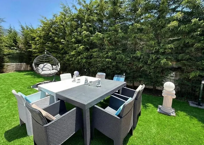 Serenity Hideaway Hisaroenue Вилла *