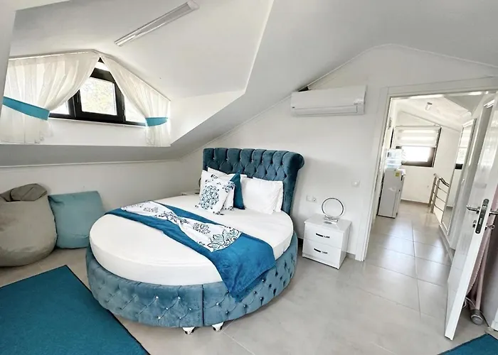 Serenity Hideaway Hisaroenue Вилла *