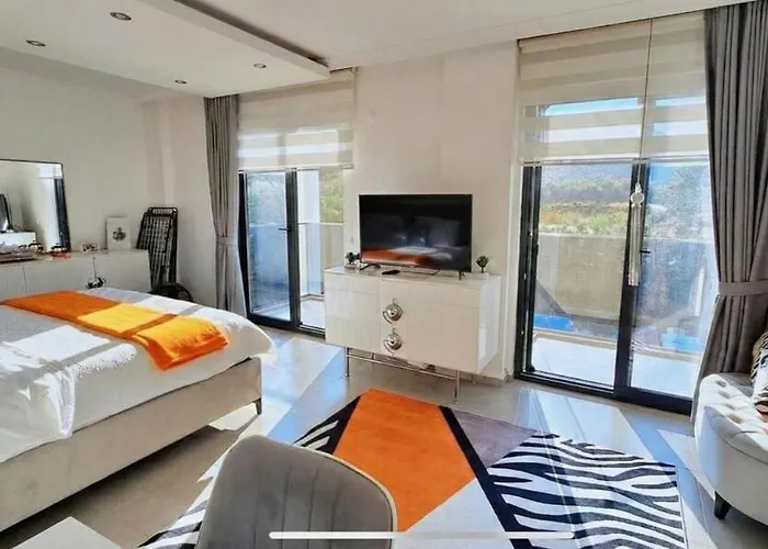 Serenity Hideaway Hisaroenue Villa